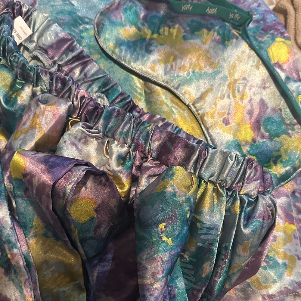 YITTY Sattin Pretty Goodnight Kit in Deep Sea Watercolor